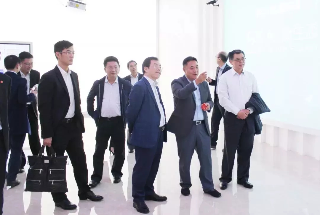 1554123402140559.jpg 640.webp.jpg